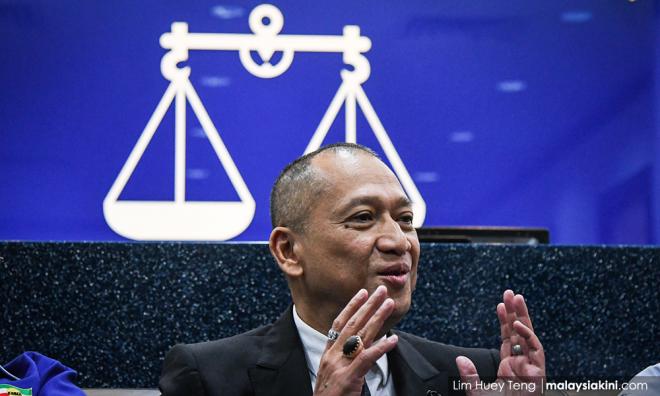 伊团文告仅为“橱窗粉饰”，纳兹里指基层更爱国谐