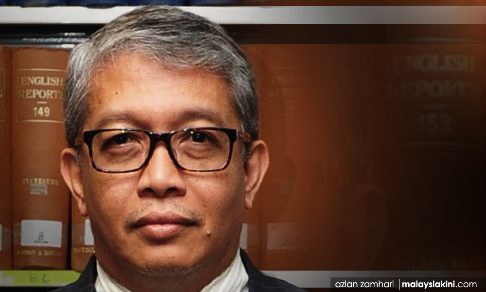 Ex-solicitor-general reports Thomas to cops over unflattering comments