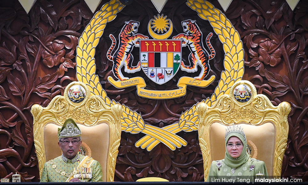 Sidang parlimen dalam darurat: Agong payung demokrasi - Umno