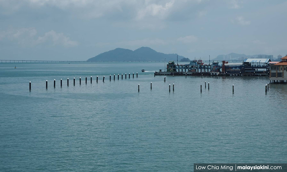 Kapal tunda dari Iran berlabuh di Butterworth sebab kecemasan