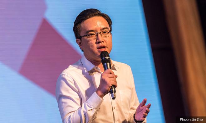 伊党思维才是”国家灾难“，社青忧国家倒退保守化