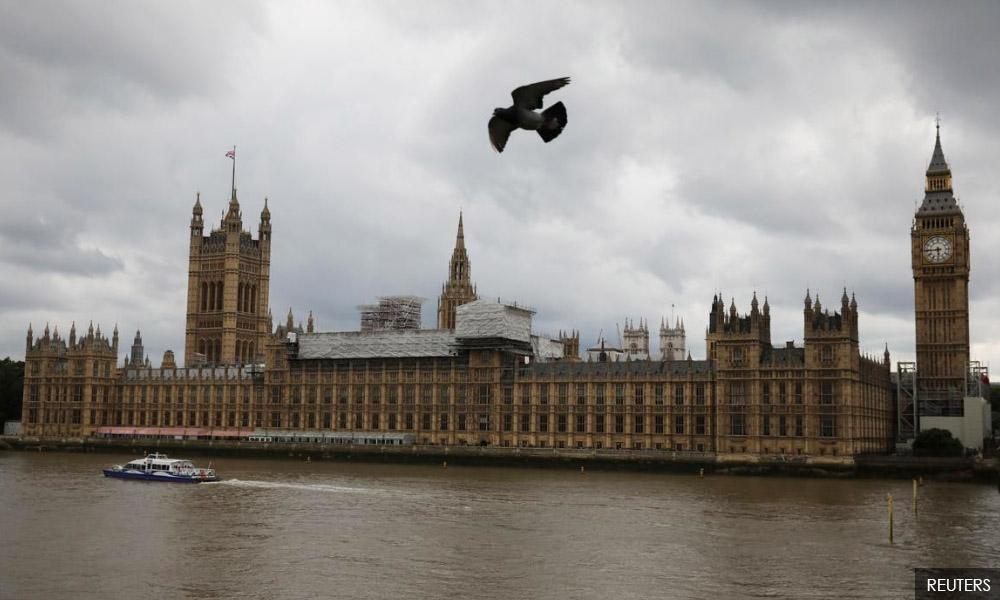 UK reactivates emergency Covid-19 hospitals, closes London primary schools