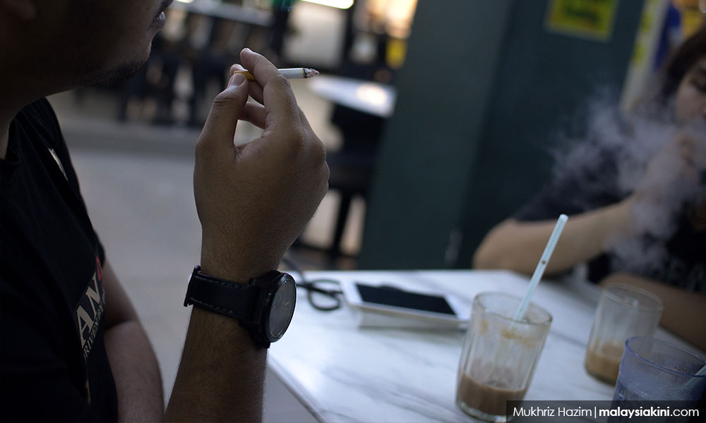 Report: Govt to ban tobacco products for anyone born after 2005