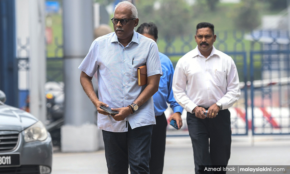 ‘Sombong dan jahil’ - MP Klang selar menteri isu Pati