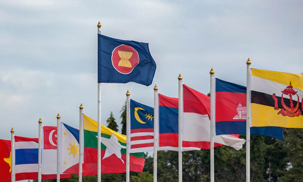 Asean foreign ministers discuss Covid-19, East Sea, and Myanmar issues