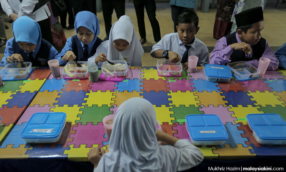 Maszlee laments Radzi’s unsatisfactory answer over free breakfast programme