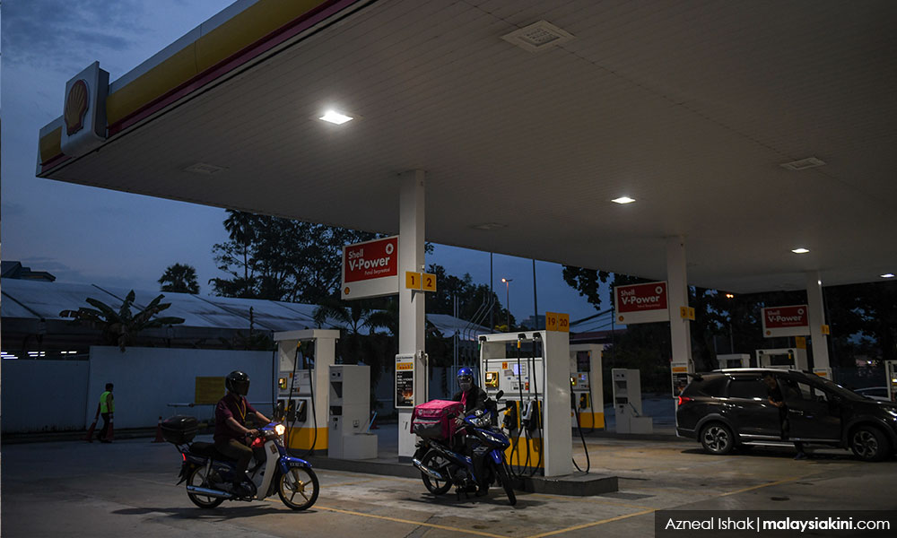 Price Of RON97 Petrol 3 Sen Lower, RON95 And Diesel Unchanged