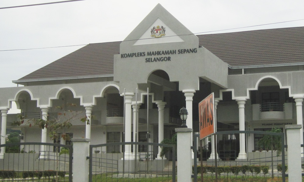 Covid-19: Transparent barriers in Klang Valley courts from April 1