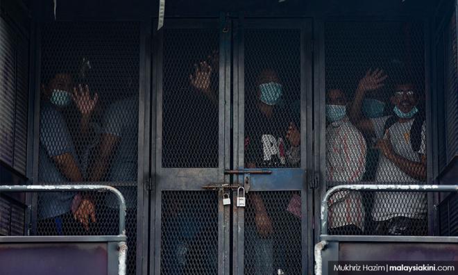 156 warga asing ditahan dalam serbuan di Cyberjaya
