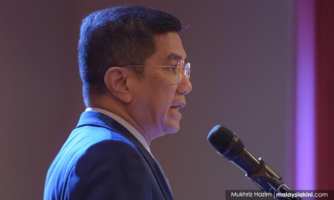 Azmin mohon batal saman 10 pengundi Gombak