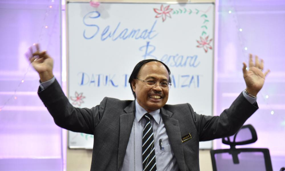 Vaksin Covid-19 selamat, tidak mengandungi mikrocip - Dr Rohaizat