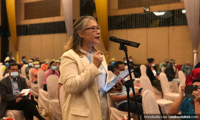 黄洁冰赞雪政府听民意，冀联邦效仿修法加强咨询