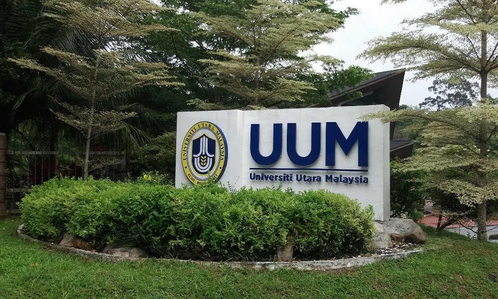 Why are politicians giving out public varsity admission letters, asks group