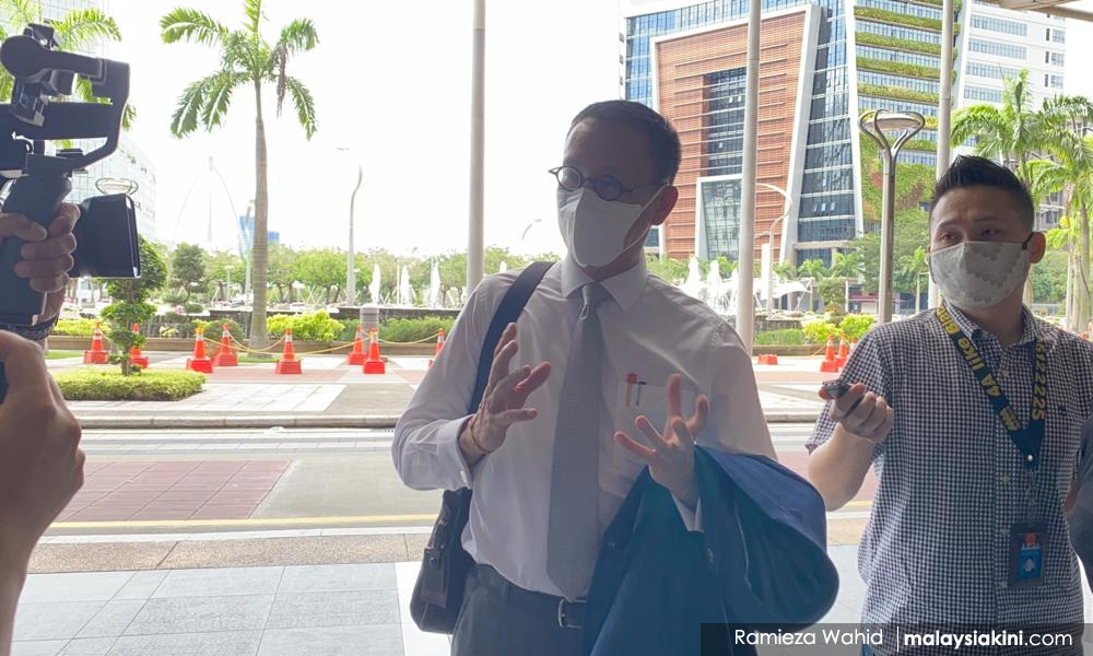 Dua MP pembangkang dilarang ke Sarawak