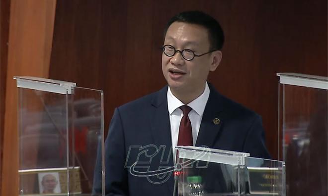 黄基全促独委会尊重民意，透明履职公布报告