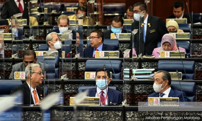 COMMENT | When politicians fail, we can only turn to the king