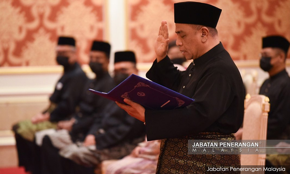 New Perak MB promises to mend 'wounds'