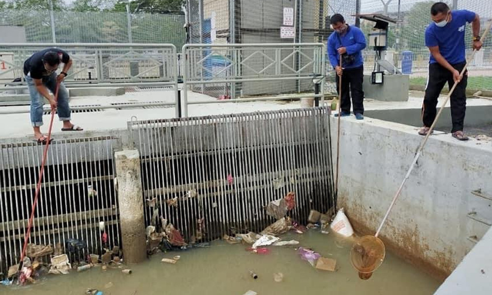 Miti approves RM100,000 funds to upgrade drainage in Pengerang
