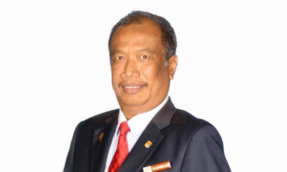 Kedah MB's aide argues everyone is on 'MCO holiday', Cuepacs disagrees