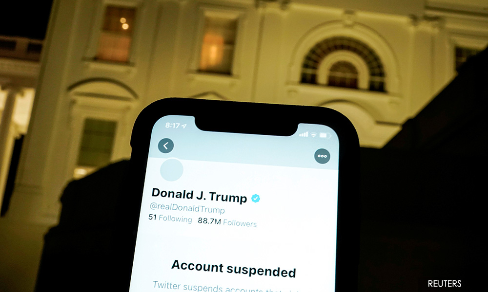 Sekat media sosial Trump duluan berbahaya - CEO Twitter
