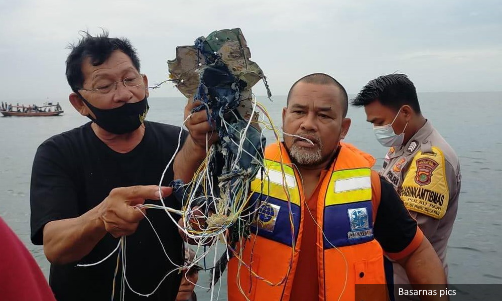 Pesawat Sriwijaya Air Dipercayai Terhempas