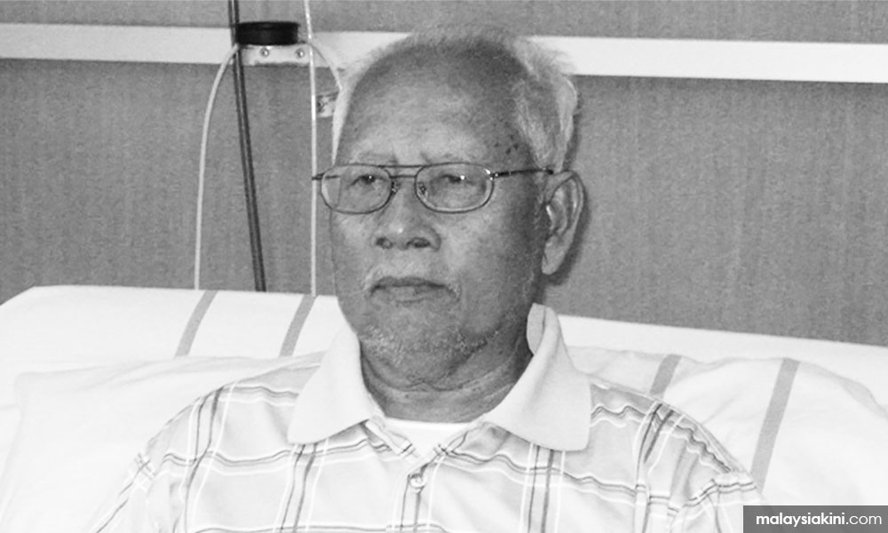 Jenazah Tun Salleh Abas selamat dikebumi
