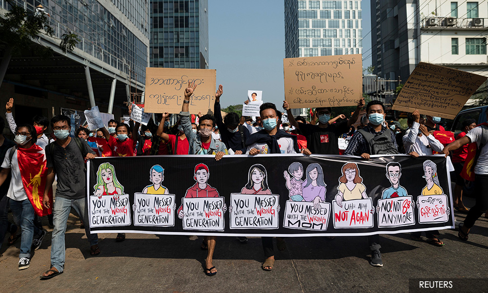 Myanmar police warn protesters to disperse or face force