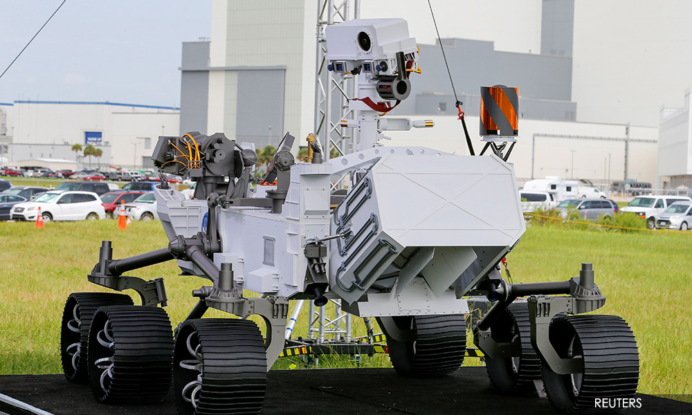Nasa rover Perseverance on track for daredevil landing on Mars