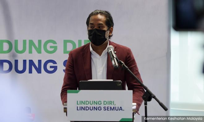 YB Khairy Penerima Pertama Vaksin Sinovac Khamis Ini 1 VAKSIN SINOVAC