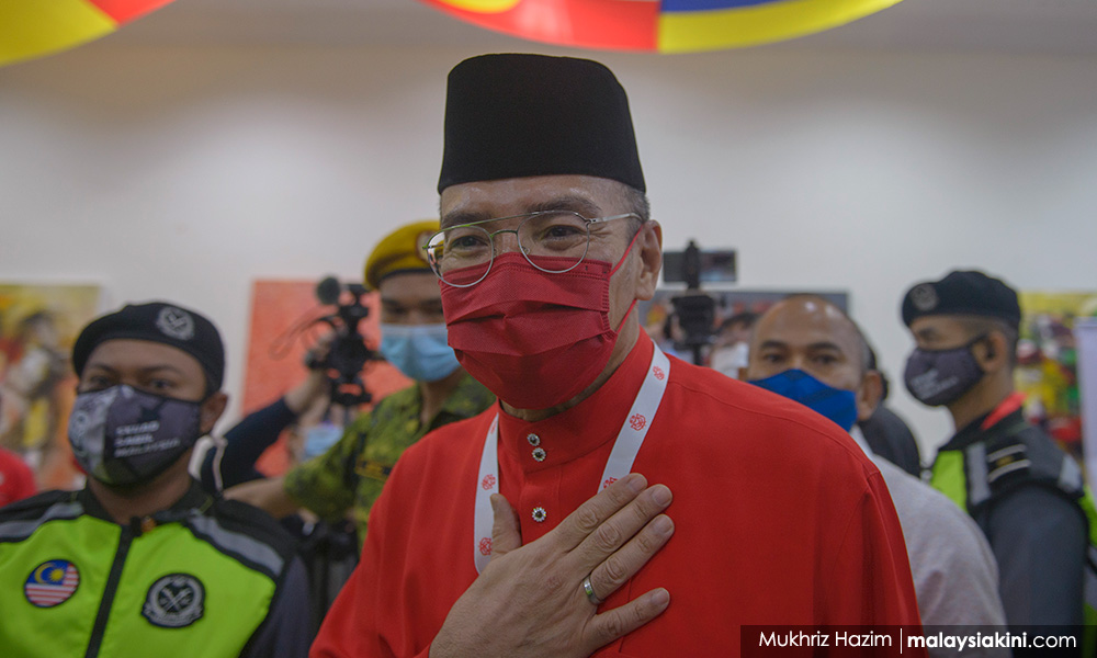 Terpulang SPR untuk longgarkan SOP hari mengundi - Hisham