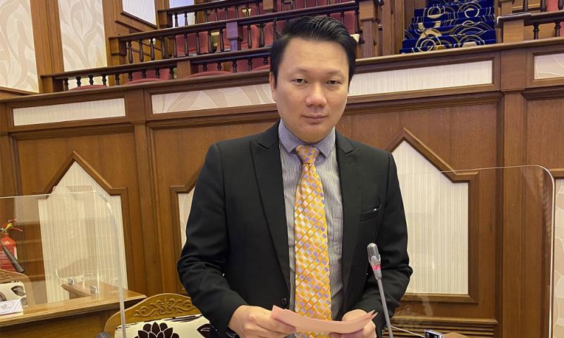 不查阿占反骚扰集会者，政府警方官官相卫