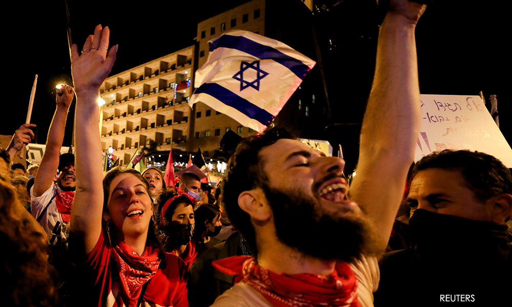 Thousands Of Israelis Protest Against Netanyahu Ahead Of Election