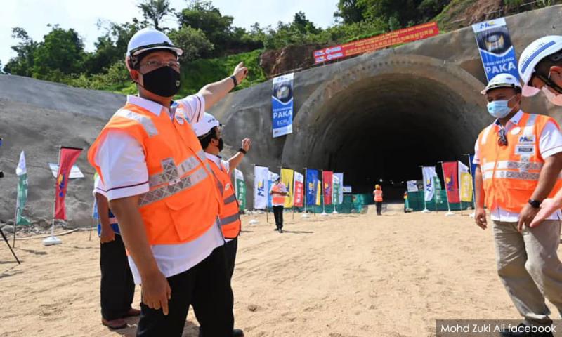 交通部出示东铁数据，驳“土著包商未参与”指控