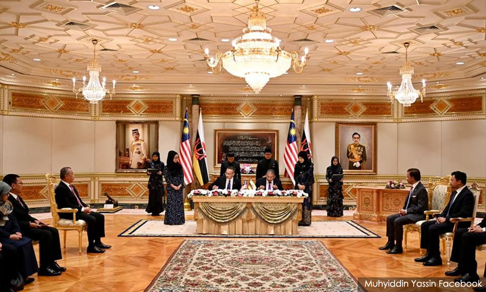 M'sia, Brunei formalise pact to jointly develop two offshore fields