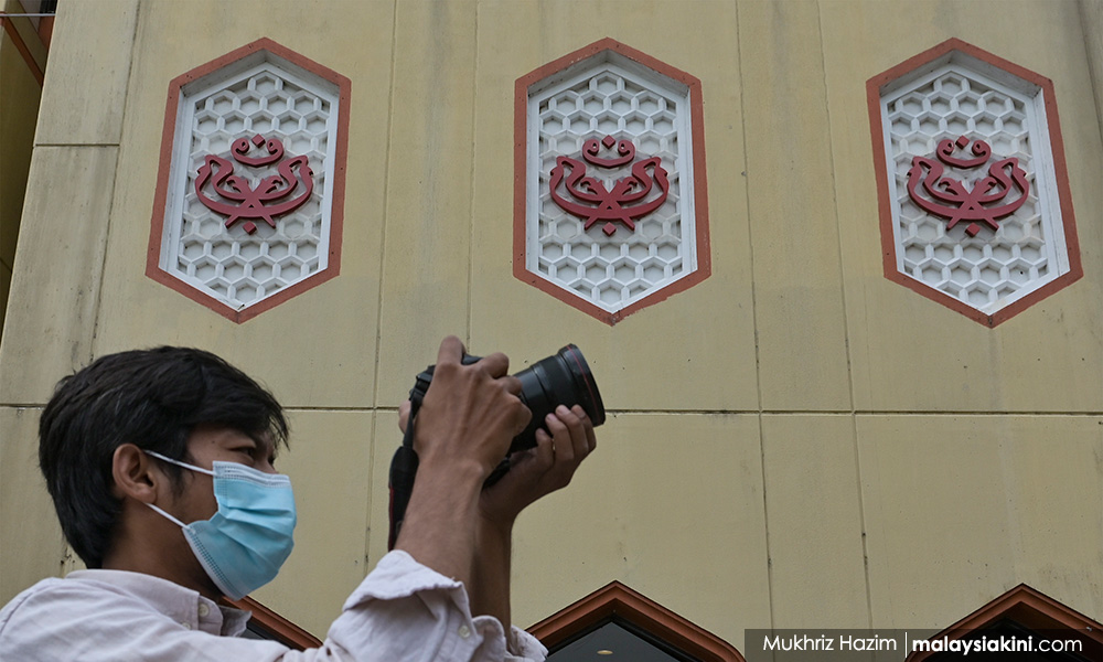 Umno Youth grassroots dispute leader's claim most want party polls delayed