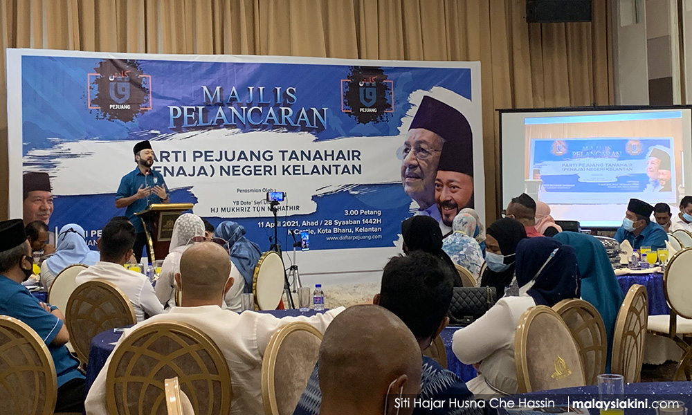Count us out if 'court cluster' works with Harapan - Mukhriz