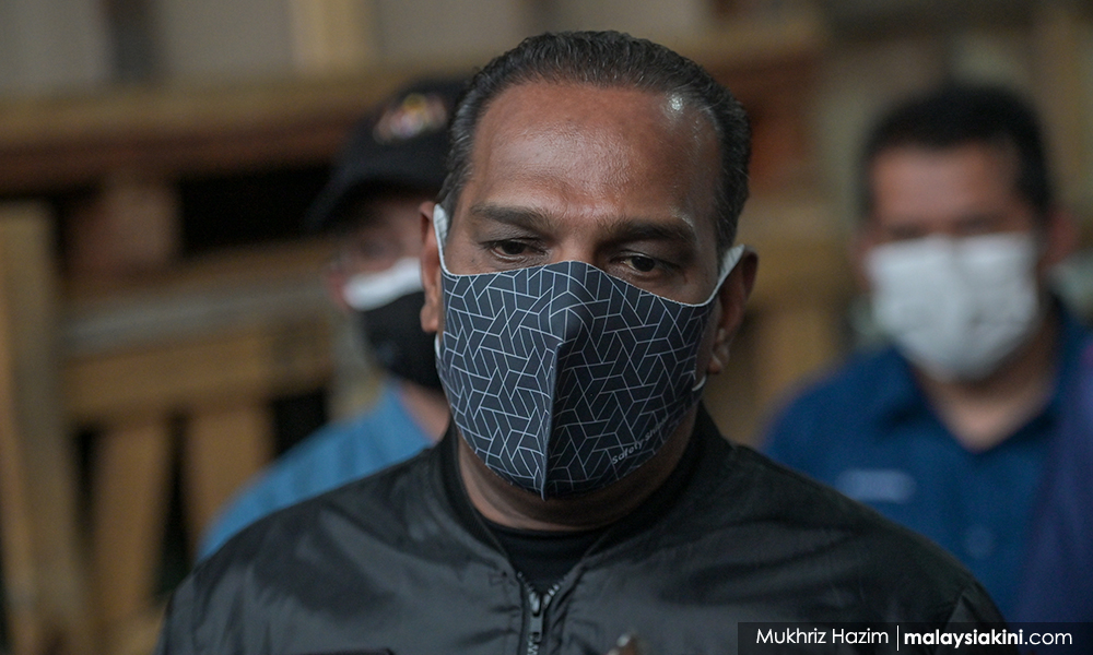 Saravanan: Whole M'sia 'blur' over Umno's endgame