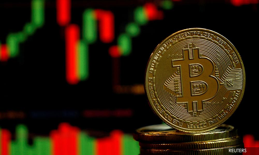 Bitcoin slumps further as China tightens crypto crackdown