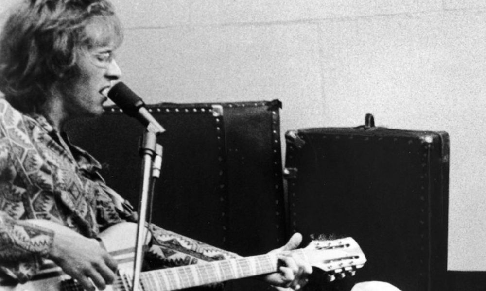 Veteran US rocker Paul Kantner dies at age 74