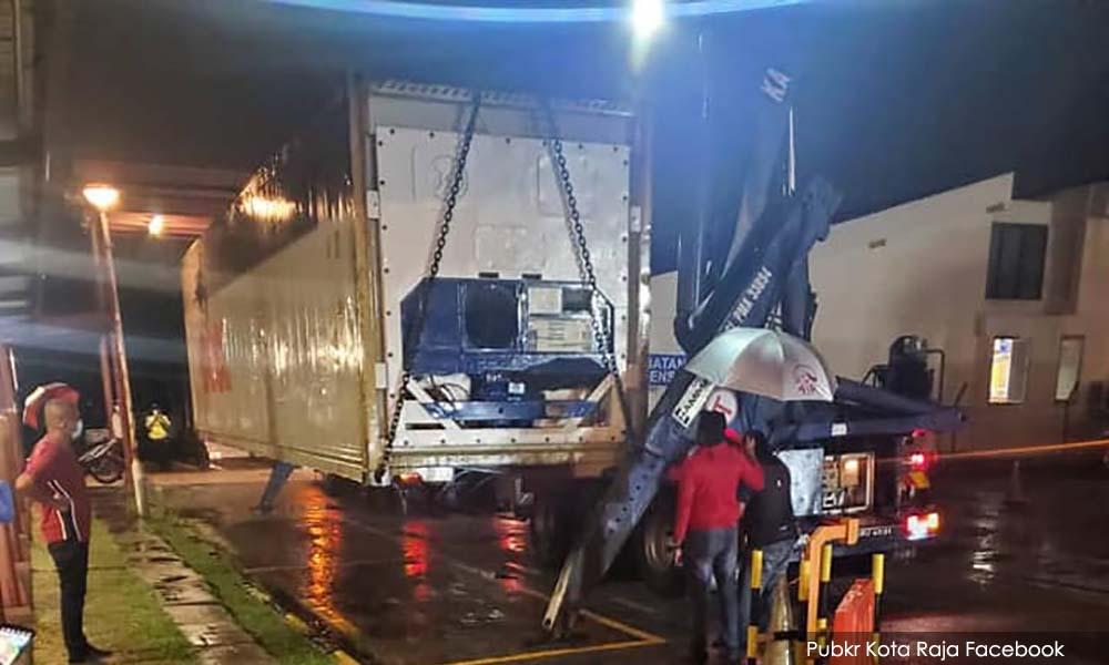 After hiccup, HTAR accepts body storage unit from MIC