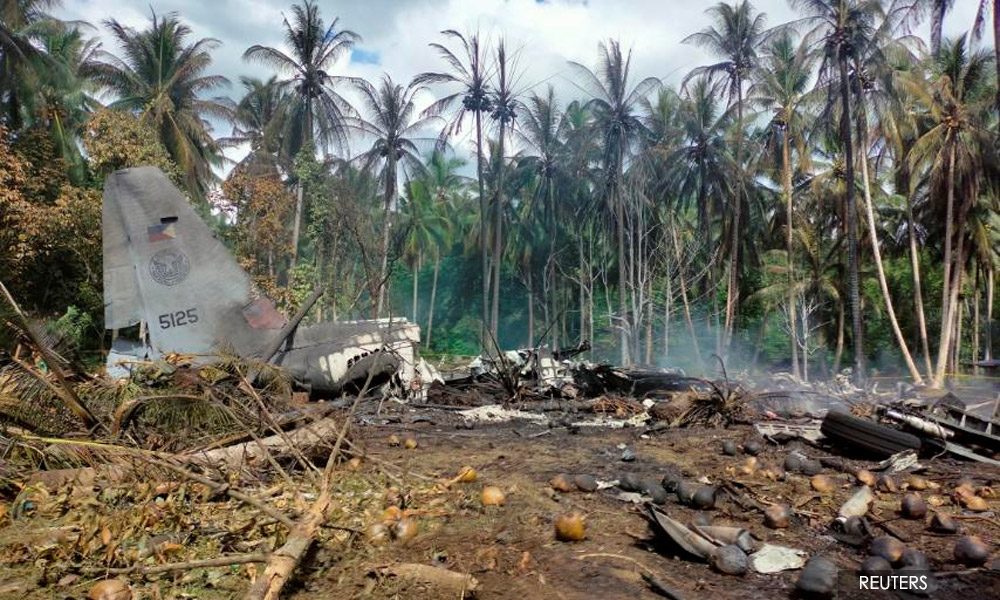 Probe ordered into Philippines' plane crash that kills 47