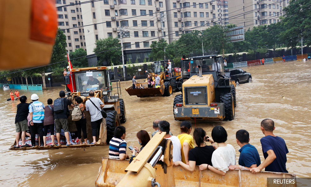 Foreign journalists harassed covering China floods, correspondents' club says