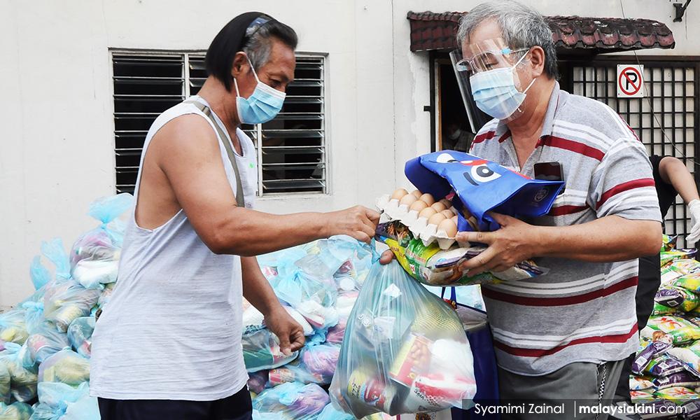 Suhakam: With more poor households, govt must step up fight against poverty