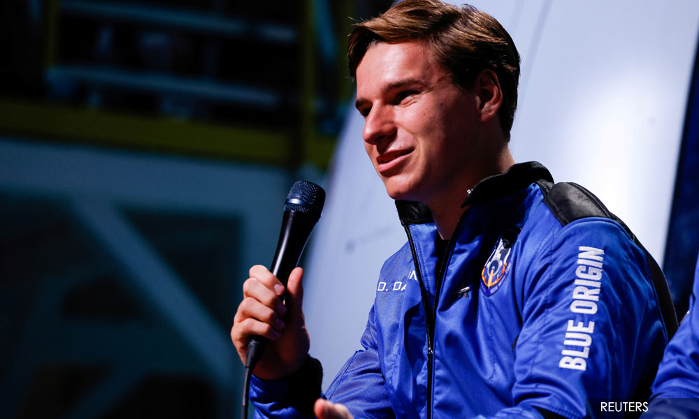 Dutch teen on space flight told Bezos he had never ordered from Amazon