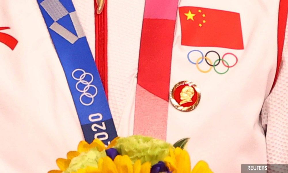Olympics: IOC asks Chinese team for report on cyclists' Mao Zedong badges