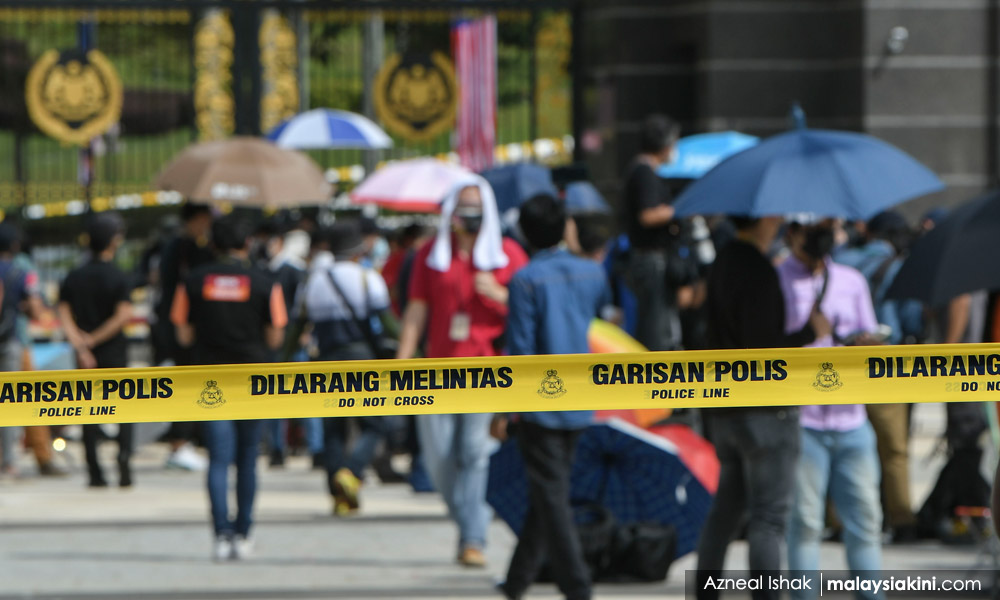 Pemimpin parti politik adakan taklimat malam ini