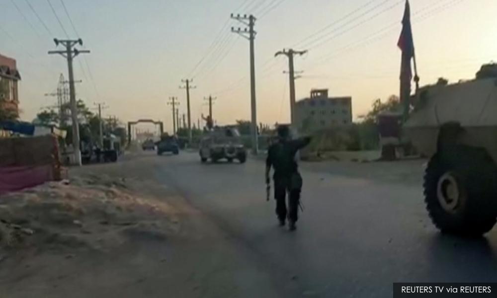 Taliban insurgents take control of northern Afghan borders, says Russia