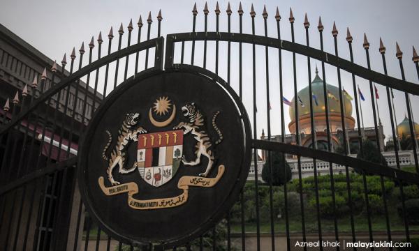 Kolum Ada Apa Dengan Kerajaan Melayu Islam