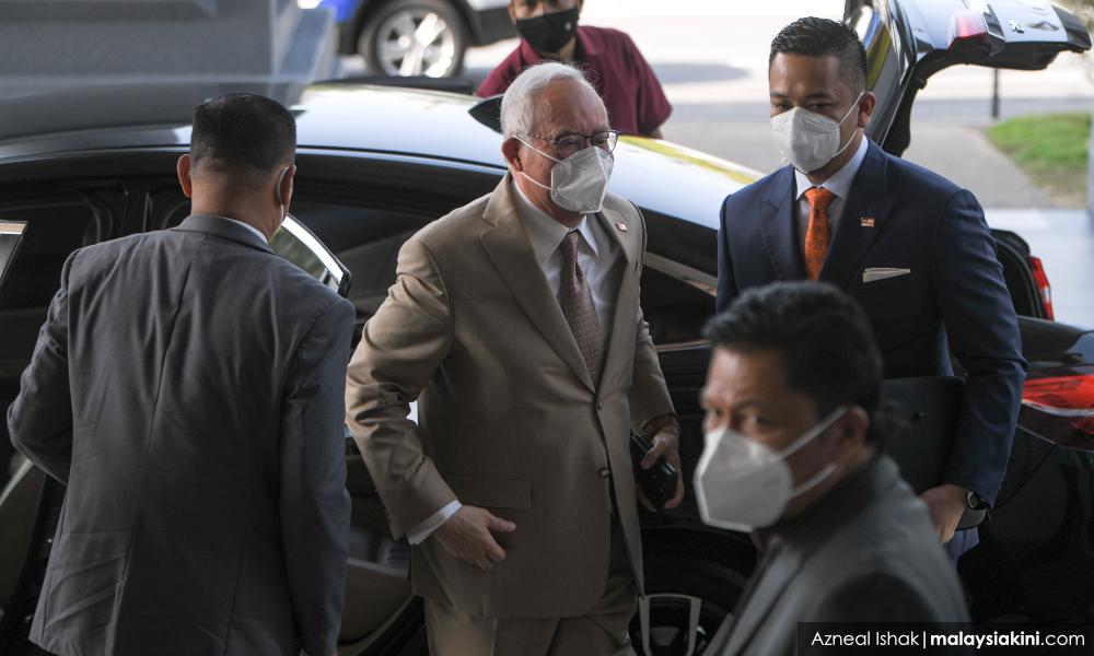 Najib insinuates PN behind pardon petition, pledges to fight cases in court