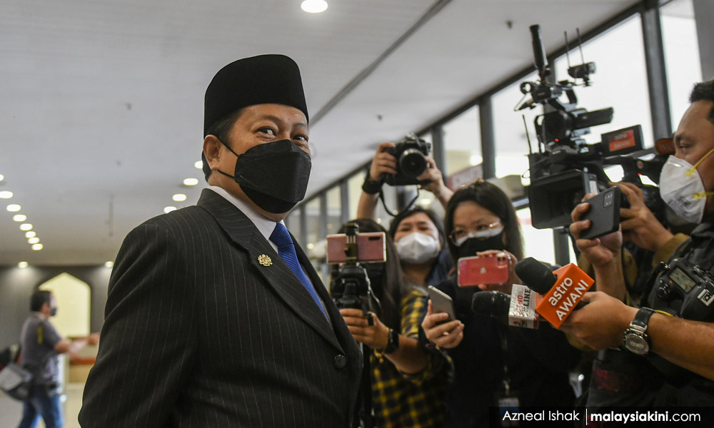 Umno man suggests Ahmad Maslan drops out of deputy speaker race